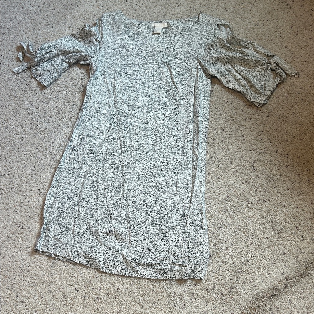 H&M Patterned Dress - Picture 1 of 1